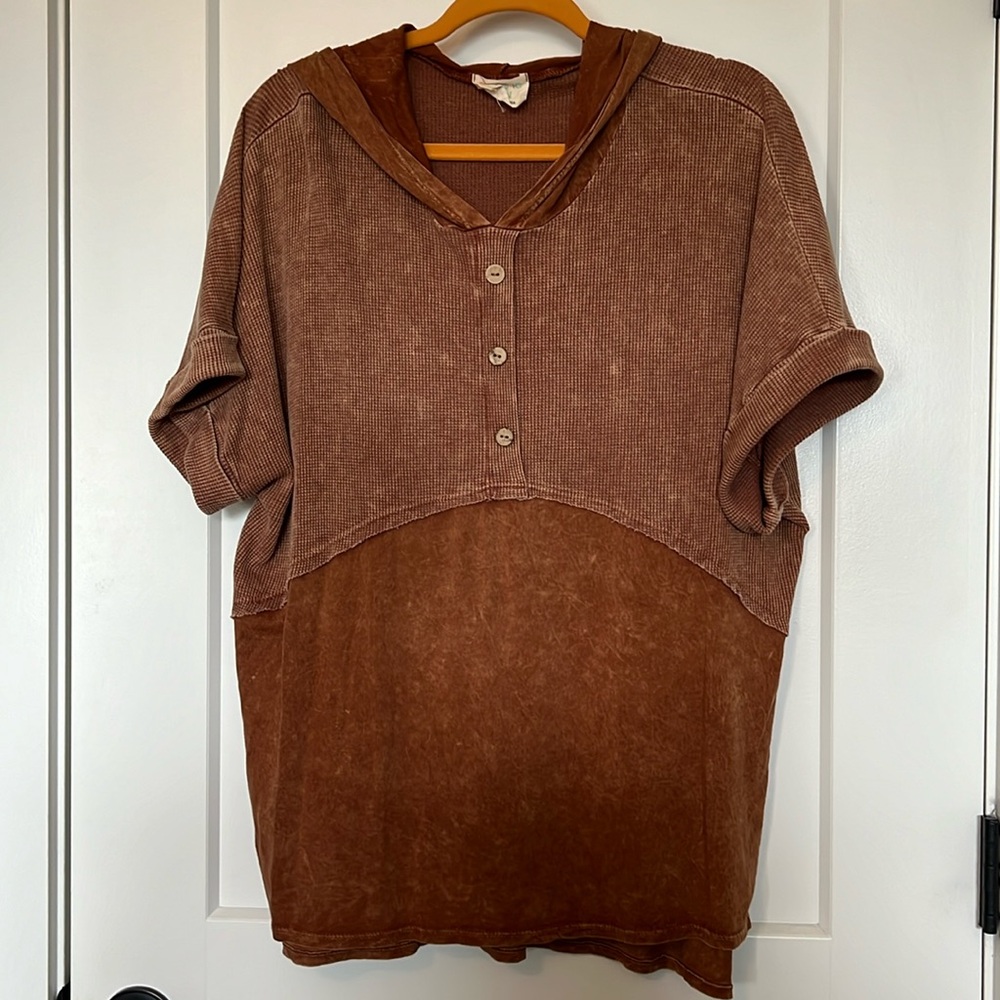 Fantastic Fawn Medium Mineral Wash Hoodie Top
